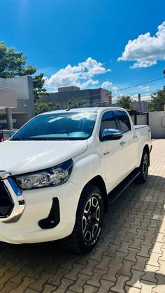 TOYOTA HILUX 2.8 D-4D TURBO DIESEL CD SRV 4X4 AUTOMÁTICO TOYOTA HILUX 2.8 D-4D TURBO DIESEL CD SRV 4X4 AUTOMÁTICO